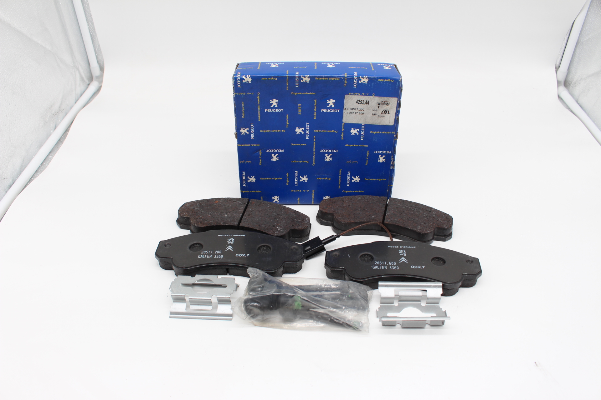 Peugeot Boxer 01-06 Bremsbeläge vorne 425244 NOS NEW OEM