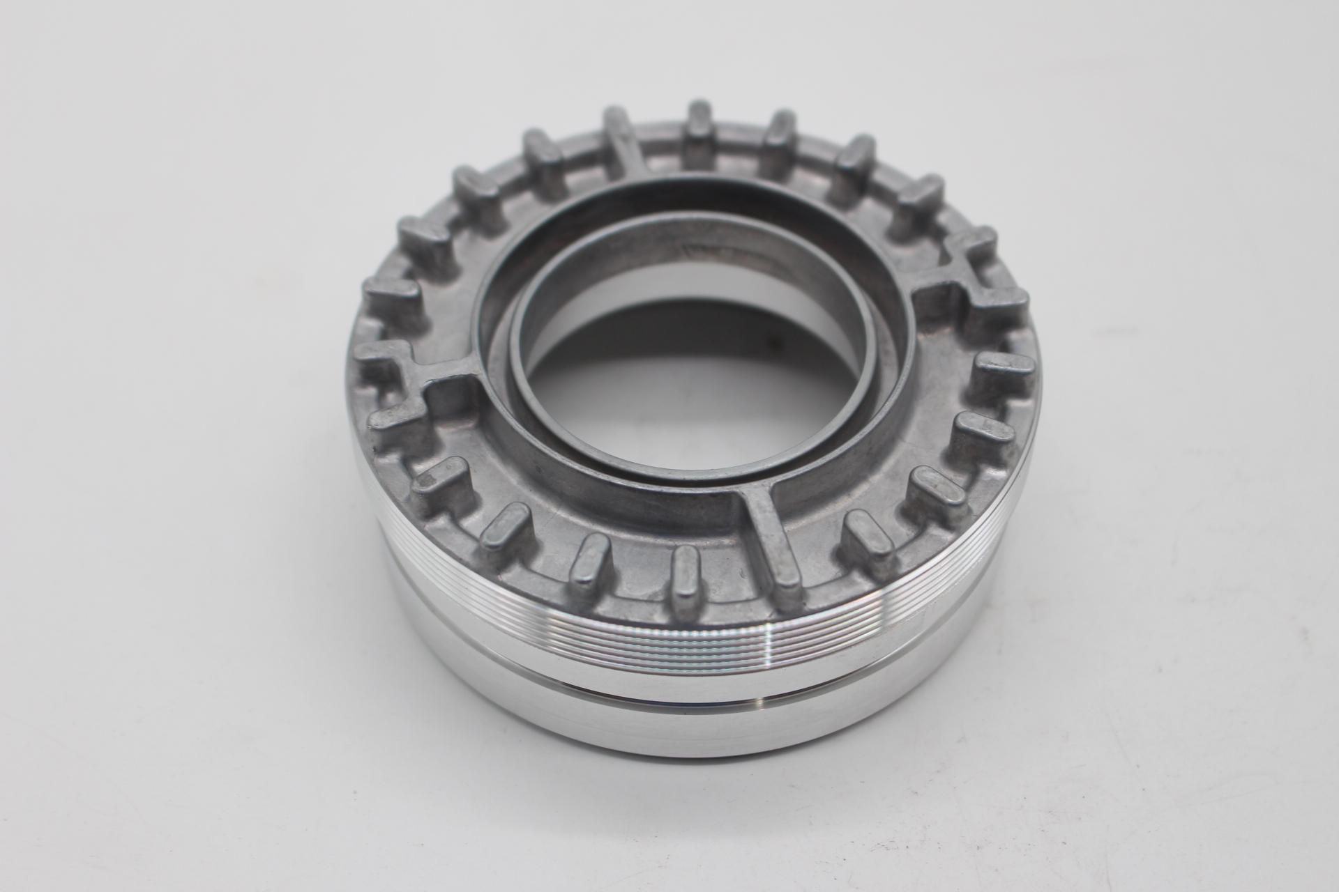 Differentialdeckel vorne rechts für Subaru Impreza STI 2001–2003 – 6MT – 38342AA030