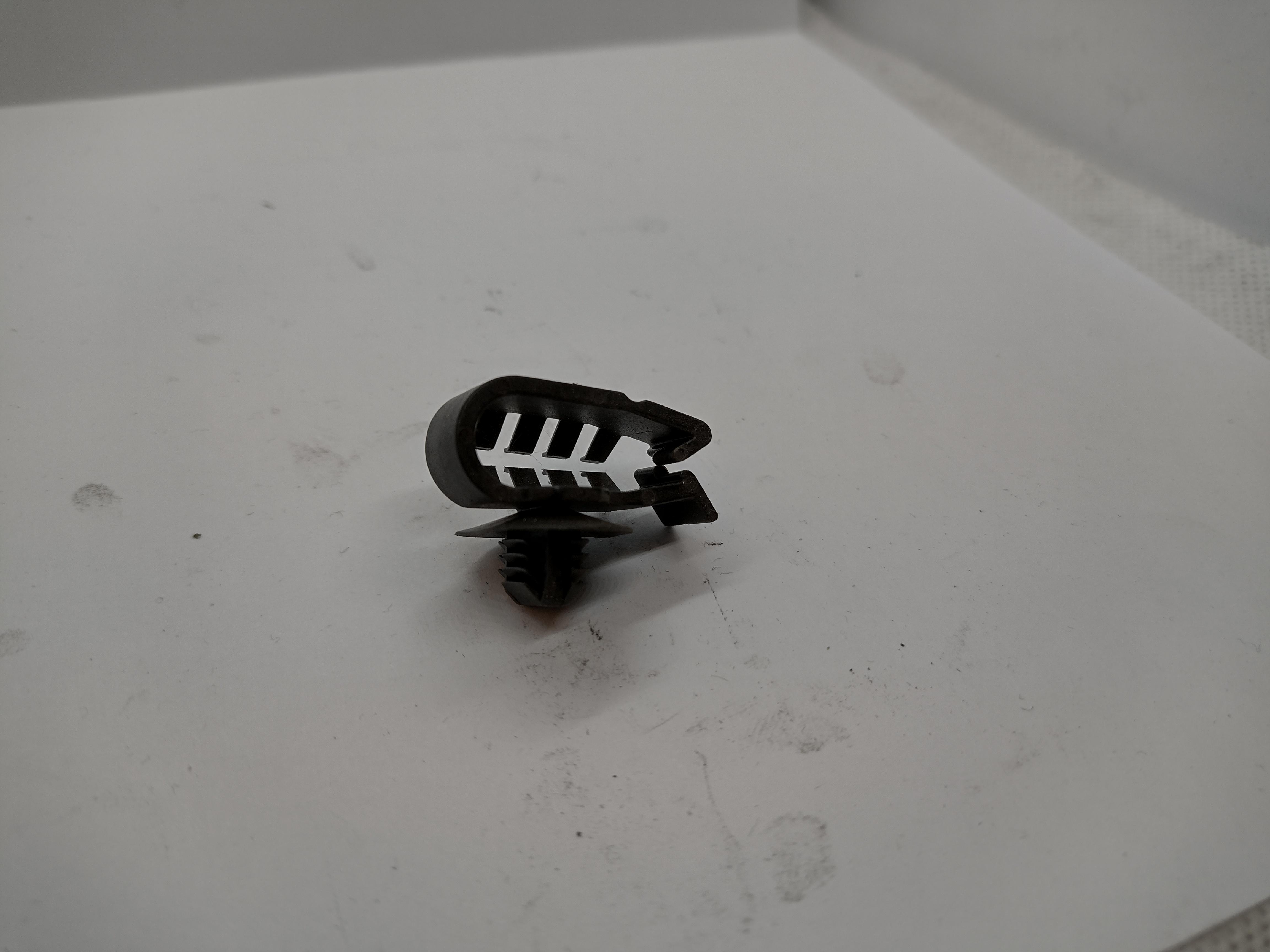 Peugeot / Citroen Halteklammer 1618H2 NEU NOS NEW OEM