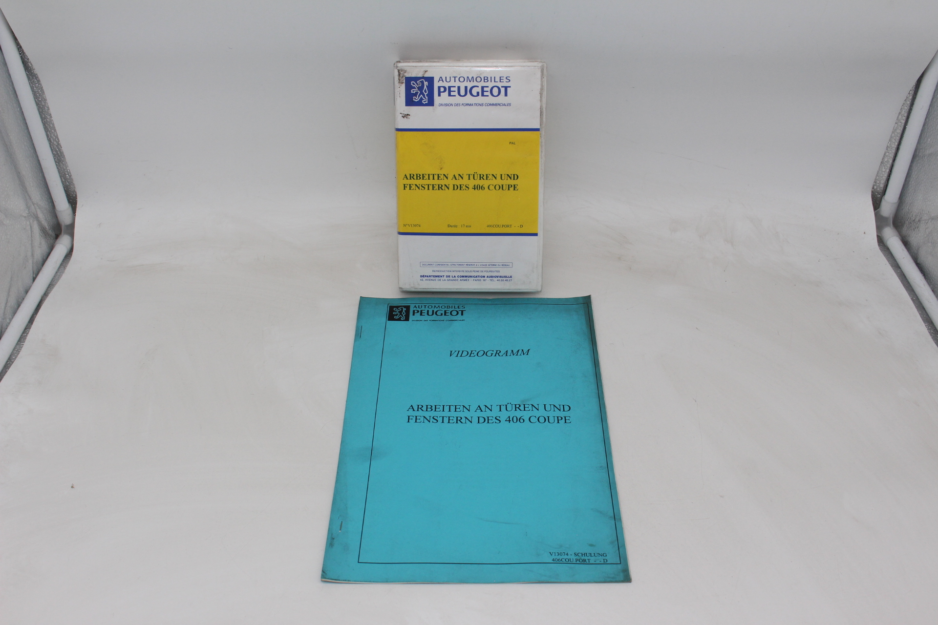 Original Peugeot Lehrvideokassette – Arbeiten an Türen und Fenstern des 406 Coupe