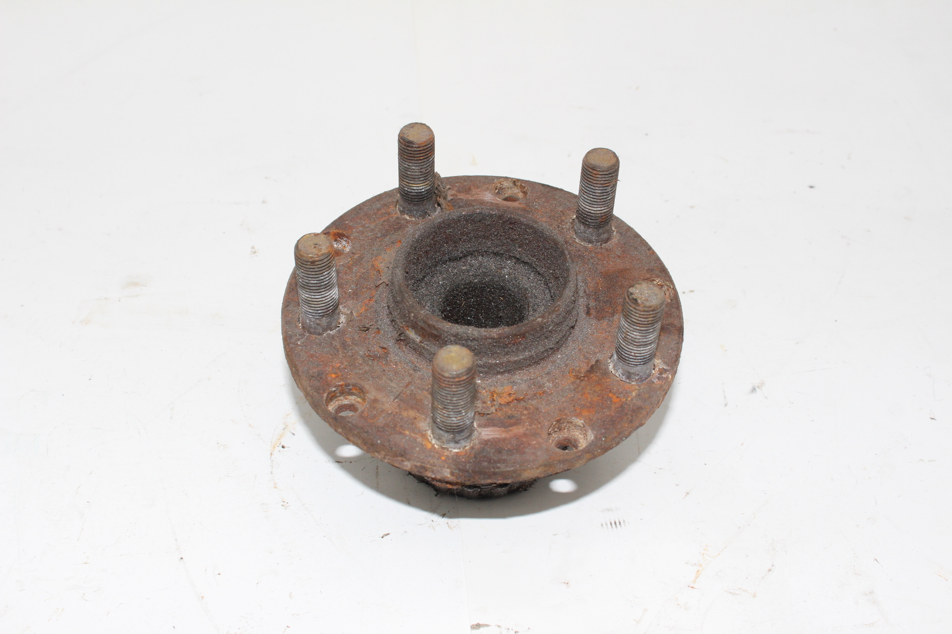 Radnabe vorne 5x100 für Subaru Legacy Impreza Forester