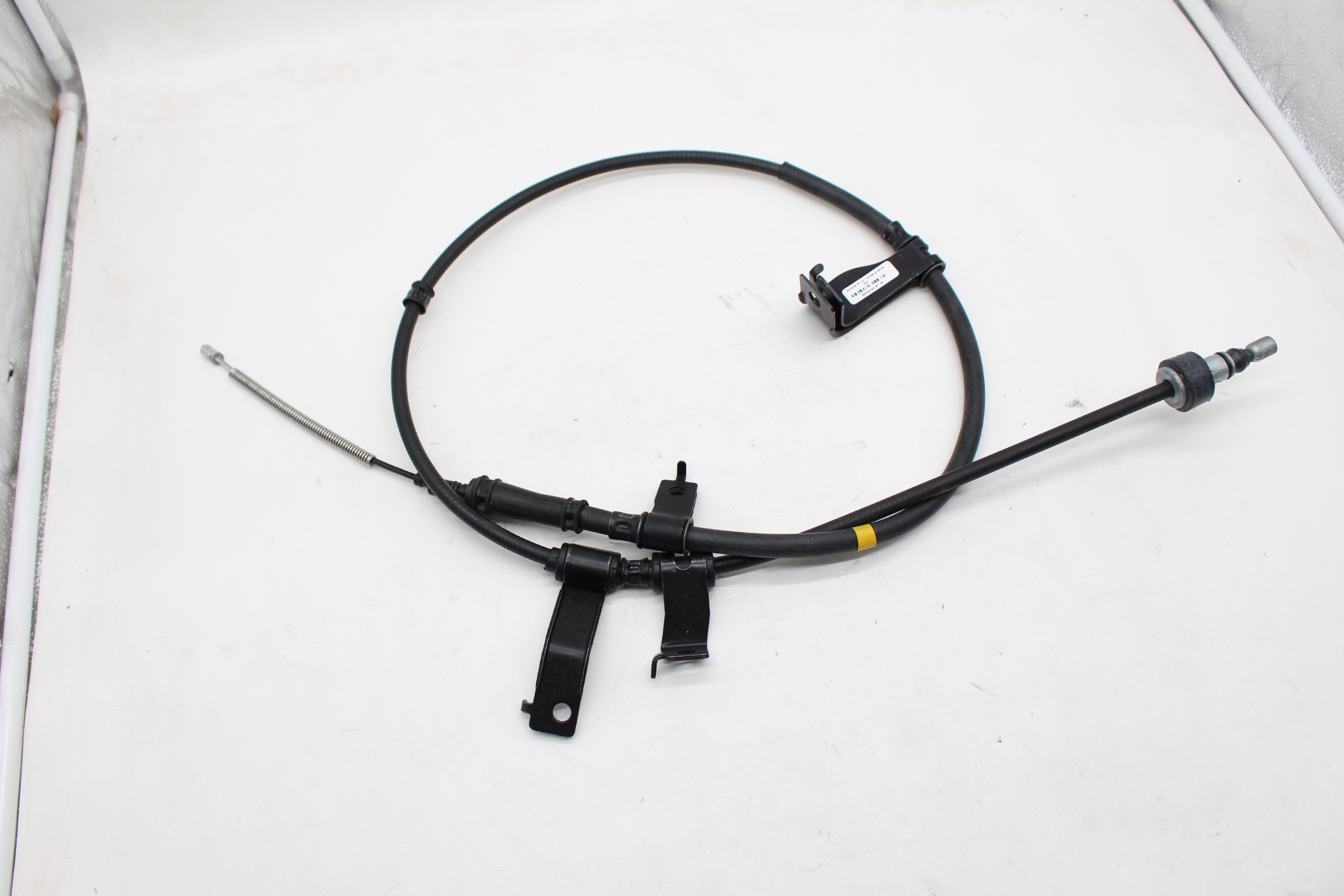 Hyundai Handbremsseil links 59760-1J300 Parking Brake Cable LH i10 i20