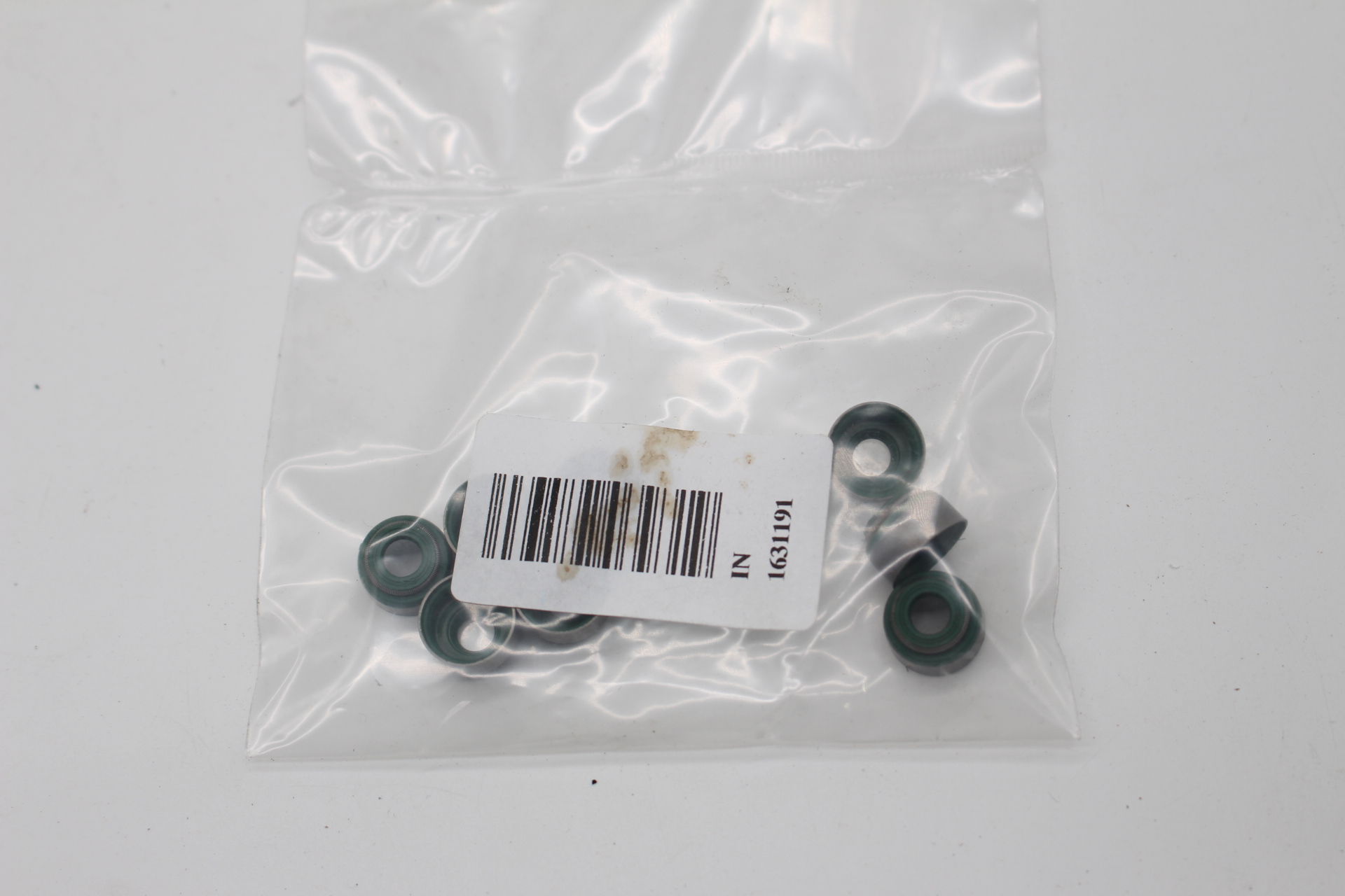 Ajusa Ventilschaftdichtungen IN 1631191 für SUBARU