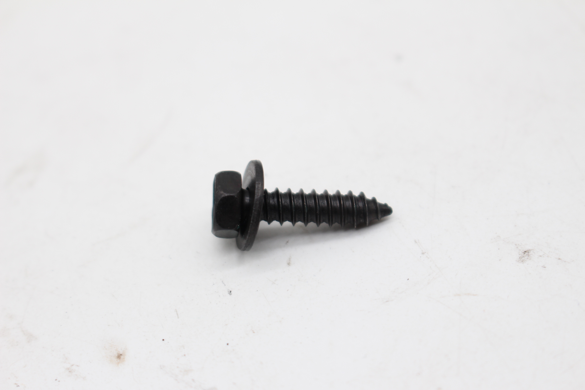 Schraube Stoßstange Befestigung Hyundai 12441-05207-B original neu