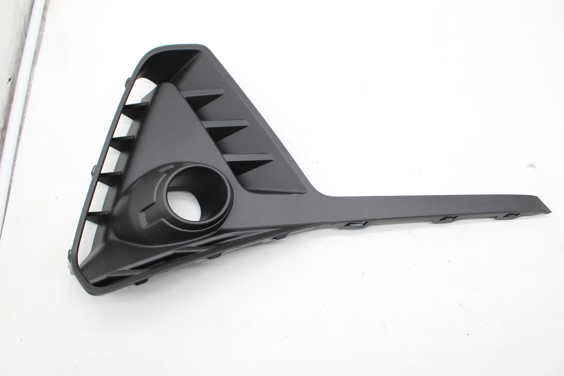 Nebelscheinwerferabdeckung vorne rechts für Hyundai i20 III ab 2021 86562C0000 neu