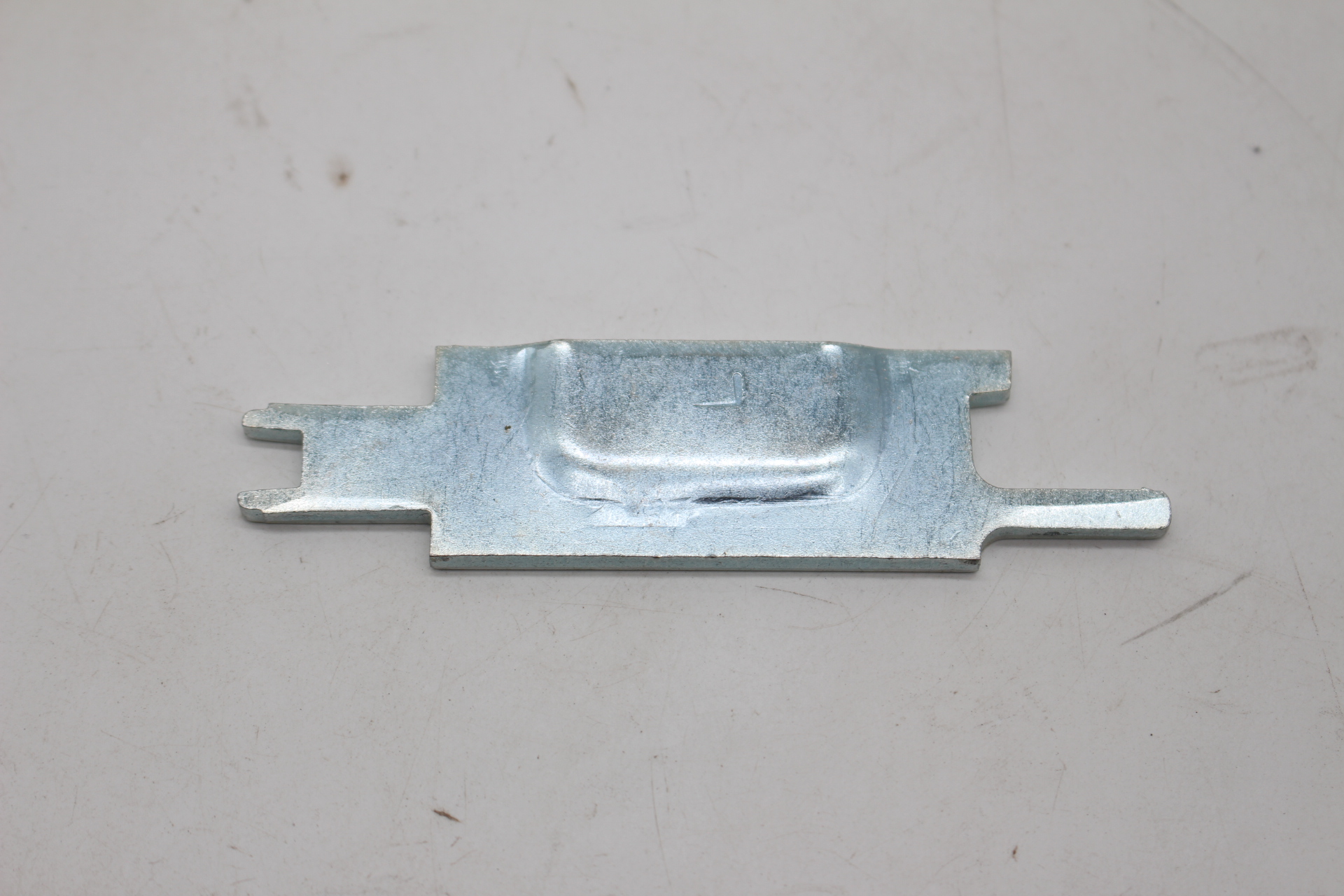 Handbremsstrebe hinten links für Subaru Impreza Legacy Forester 26718FE011