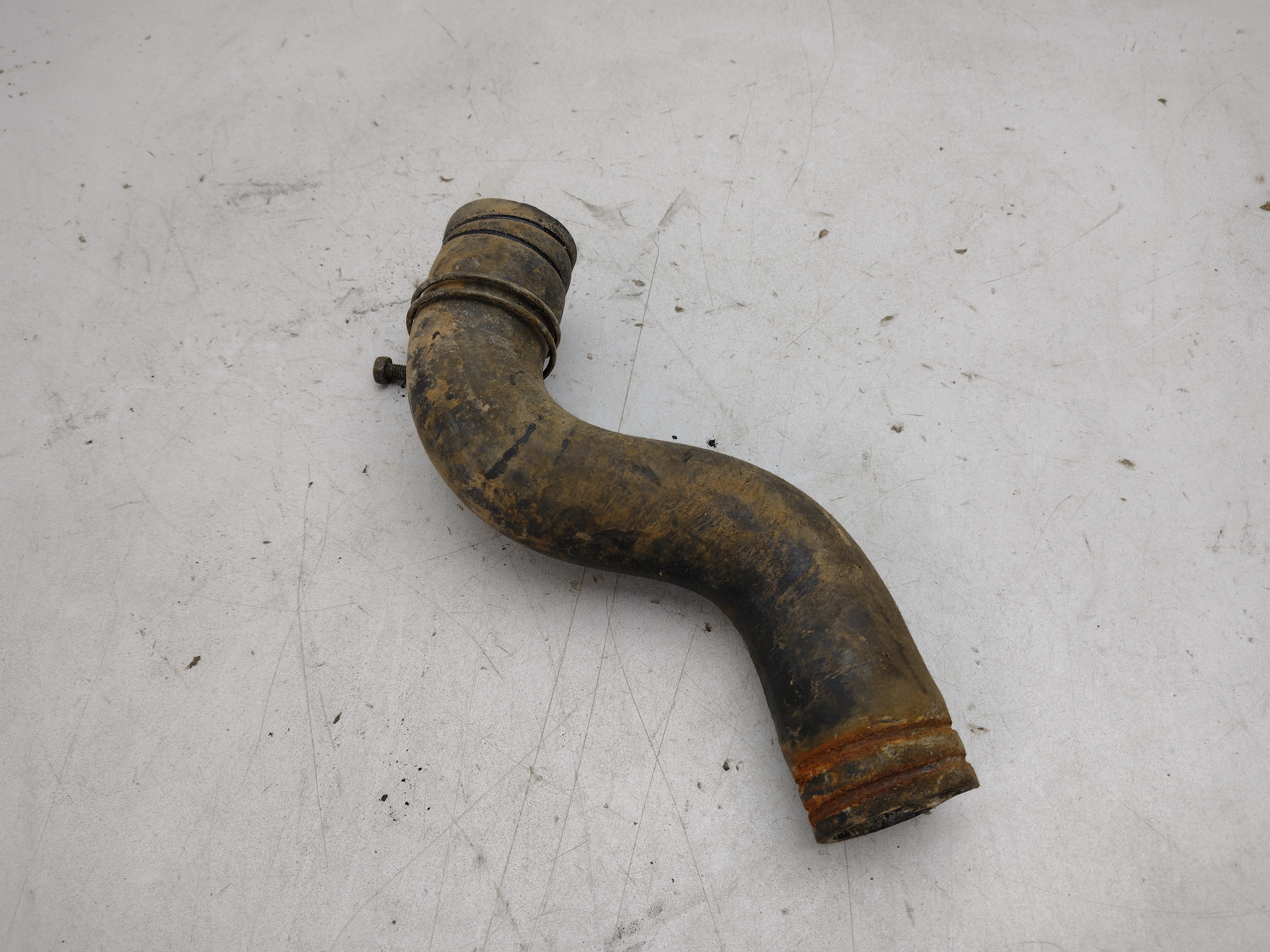 Oberer Kühlwasserschlauch von Subaru Impreza GC8 GF8