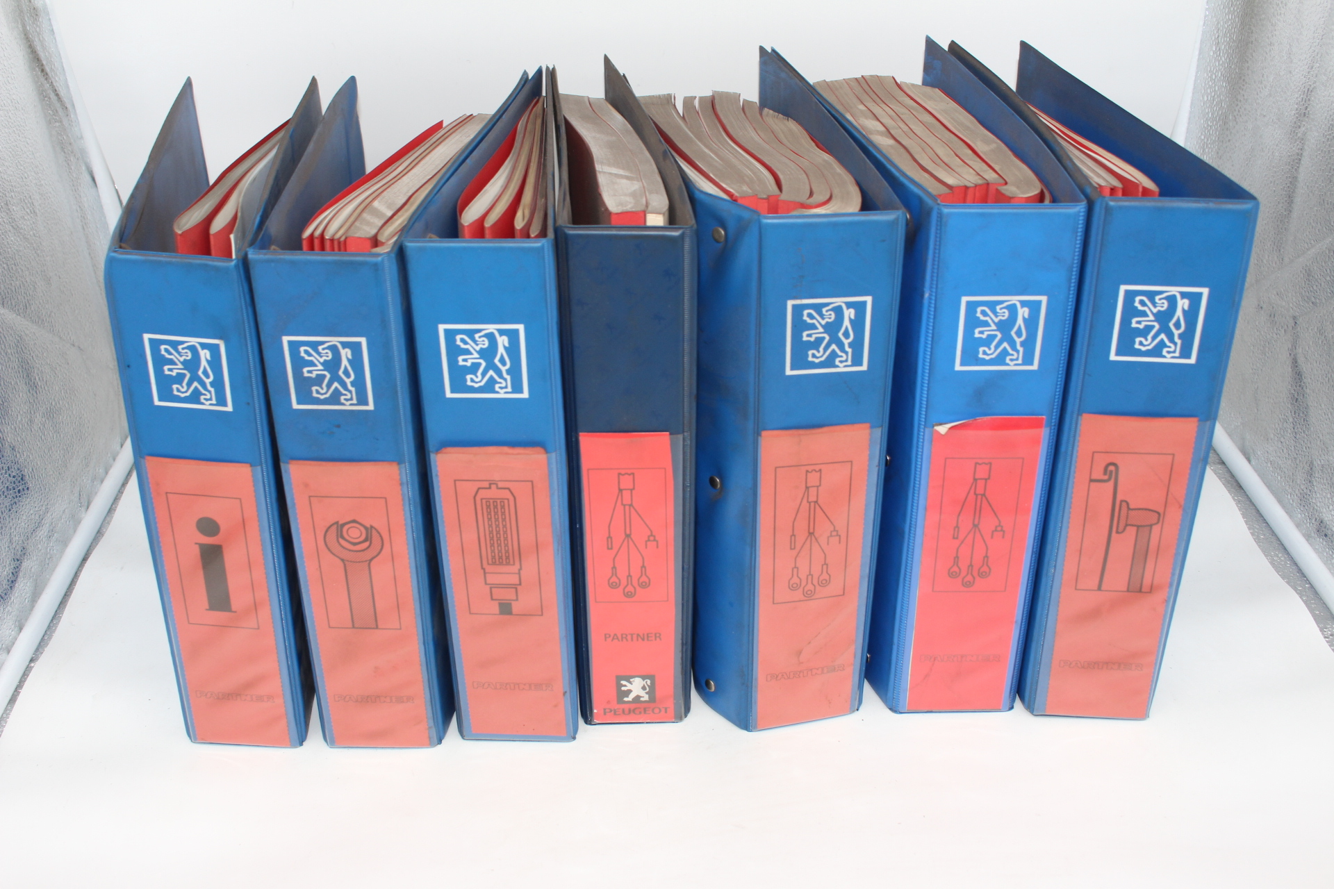 Peugeot Partner bis 00 Werkstattordner - Originale Reparaturanleitung, Schaltpläne & Handbücher