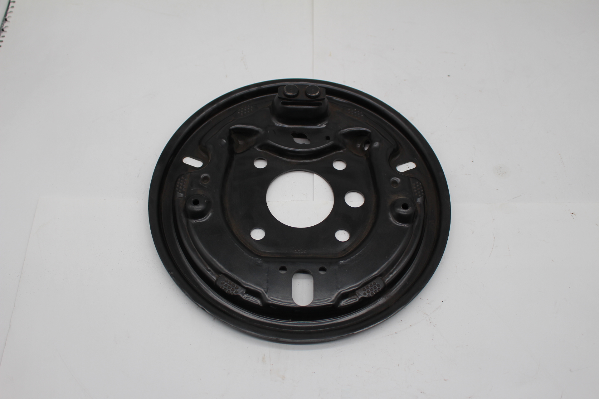 Peugeot / Citroen Ankerblech 421174 NEU NOS NEW OEM